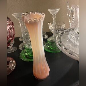 Vintage Fostoria Heirloom Pink Opalescent Glass Swung Vase